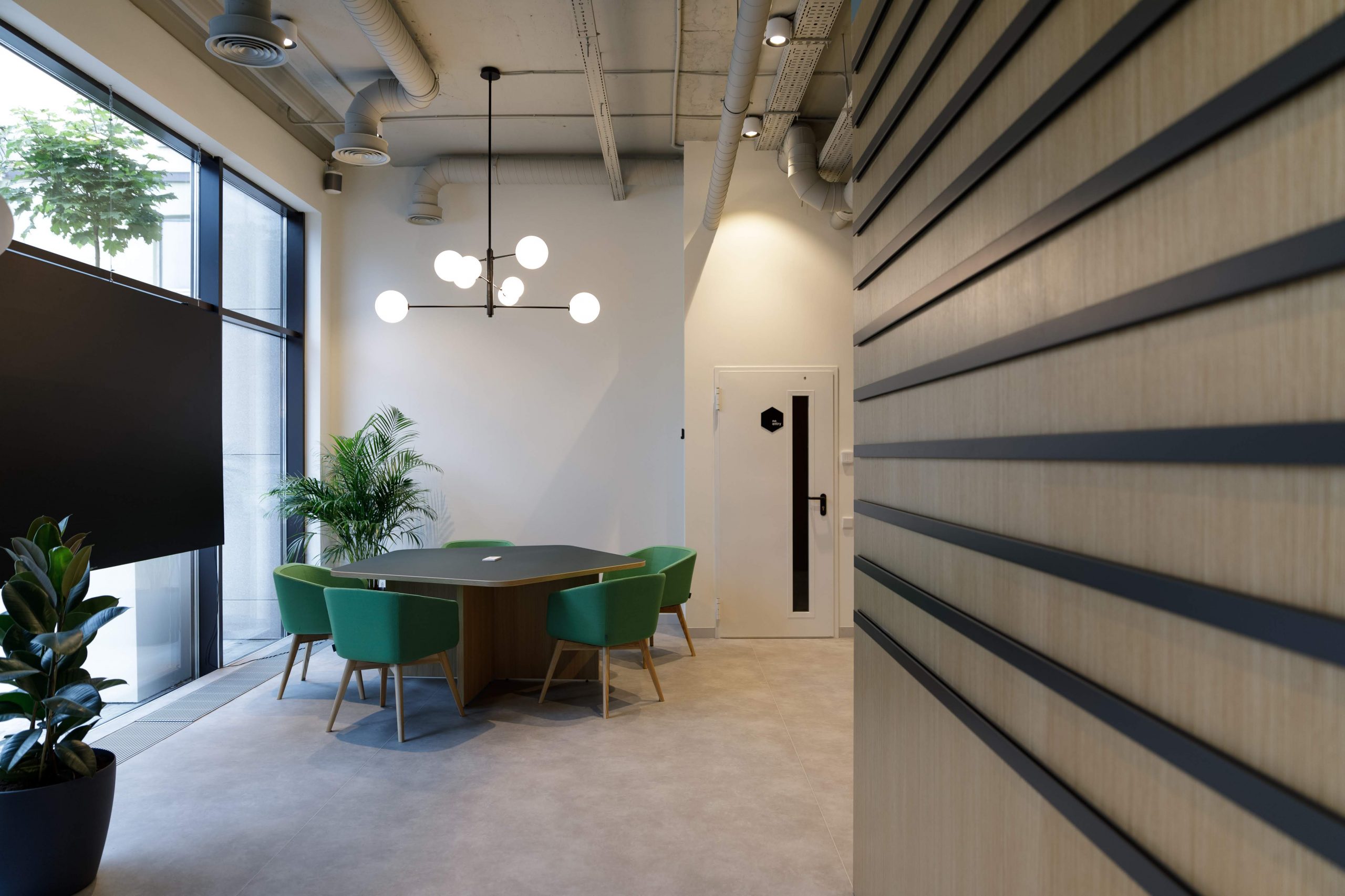 Spaces, Ukraine_Projectmanagement