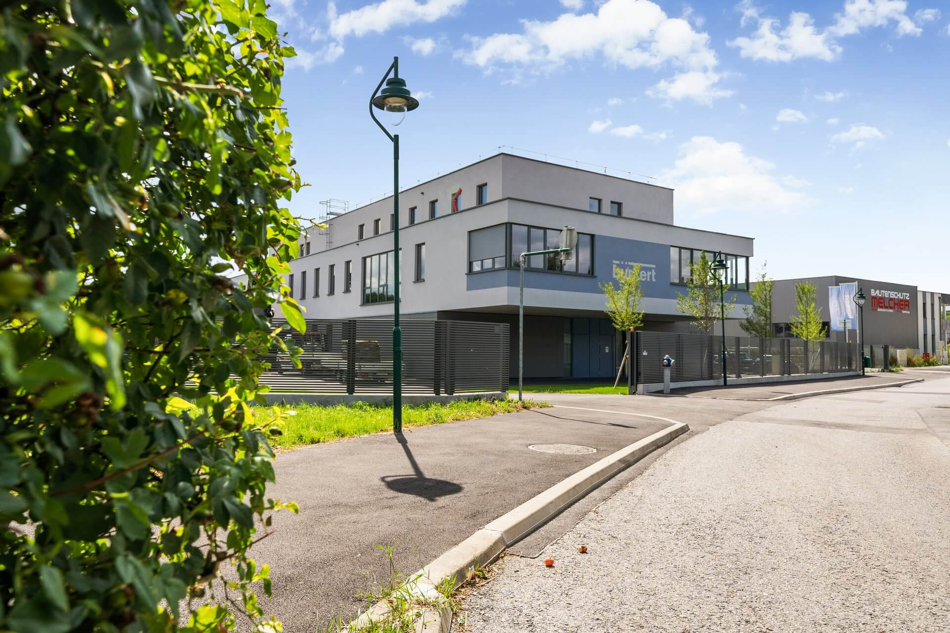 Office Building Burkert
