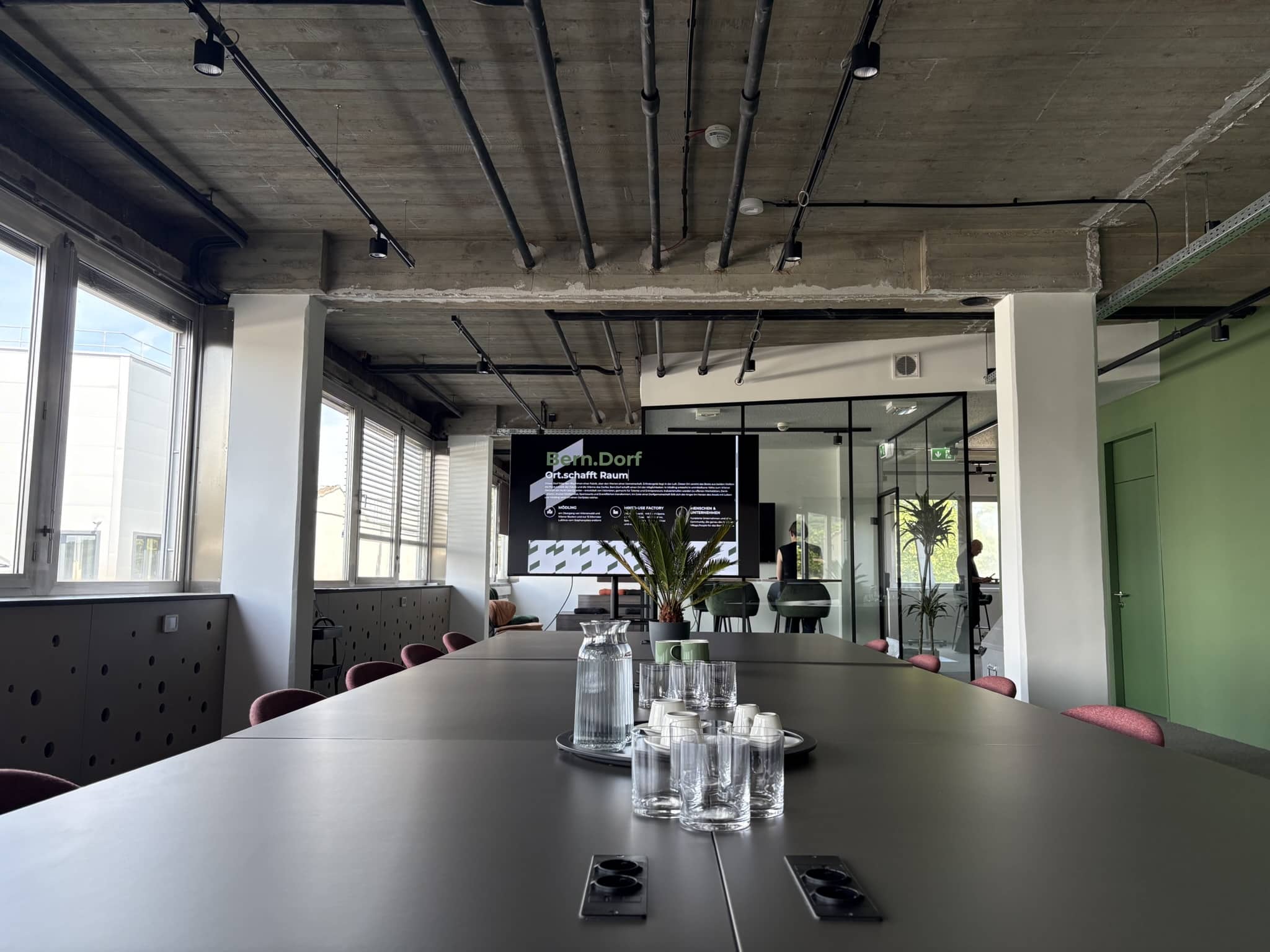West.Lounge 2