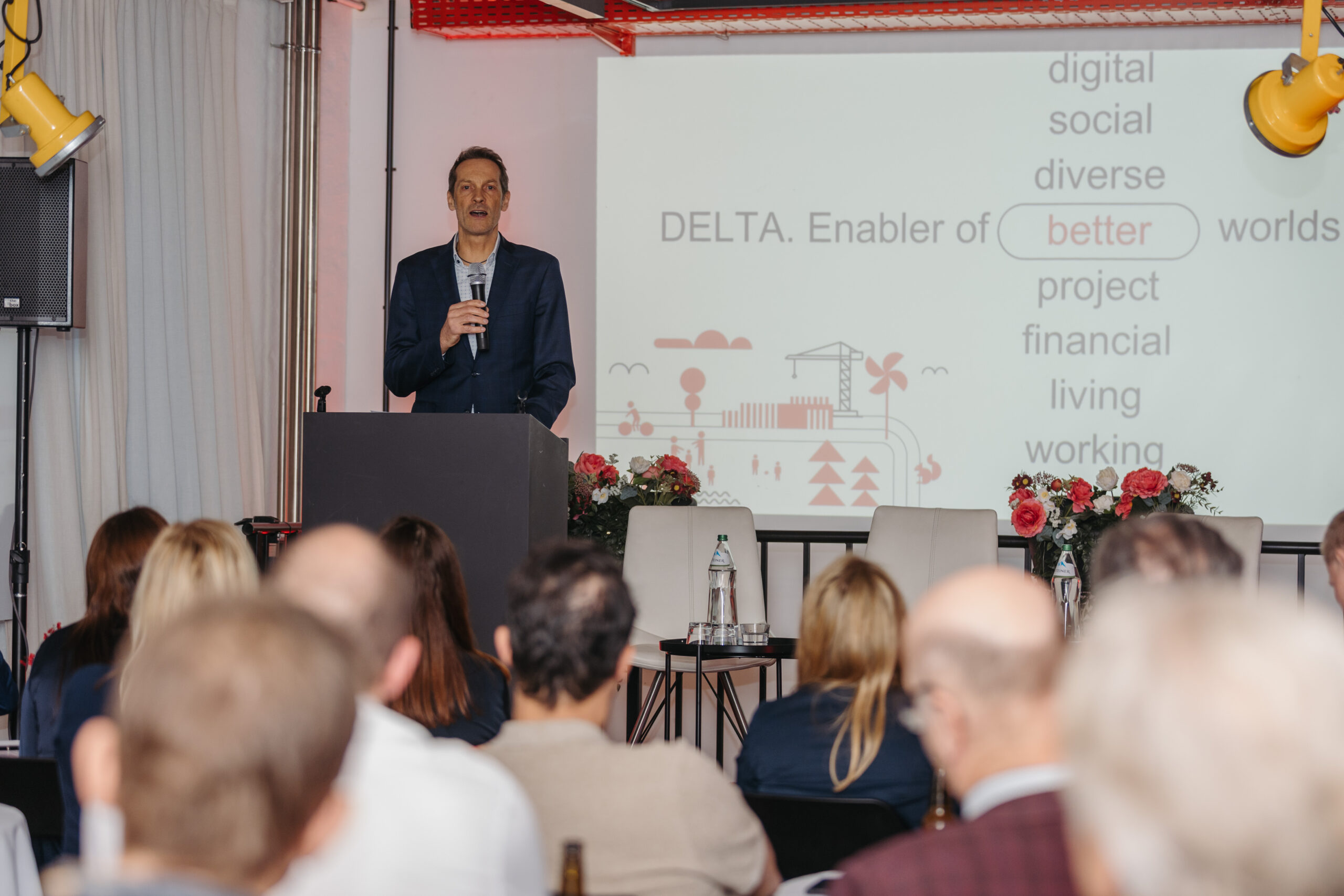 DELTA Innovation Talk NEUropa in Linz on March 26, 2026 © MecGreenie; pictured as a speaker: Wolfgang Kradischnig, CEO, DELTA Group